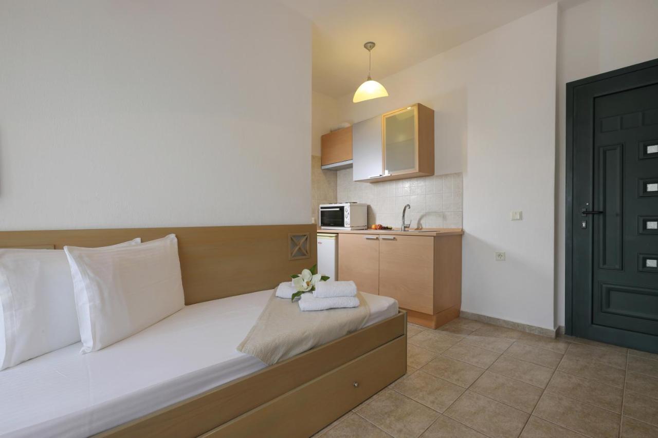 Maistrali Apartments 오르모스 파나기아스 외부 사진