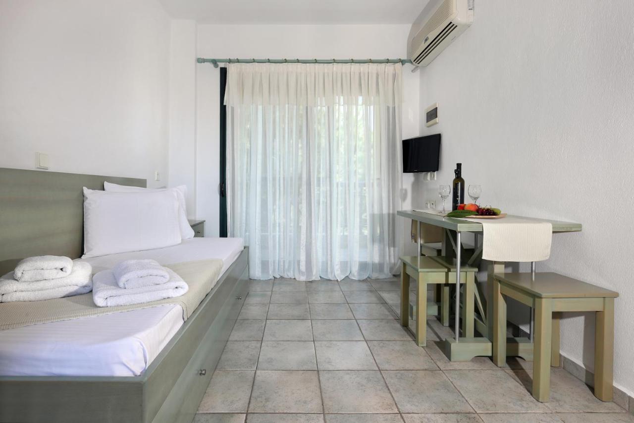 Maistrali Apartments 오르모스 파나기아스 외부 사진